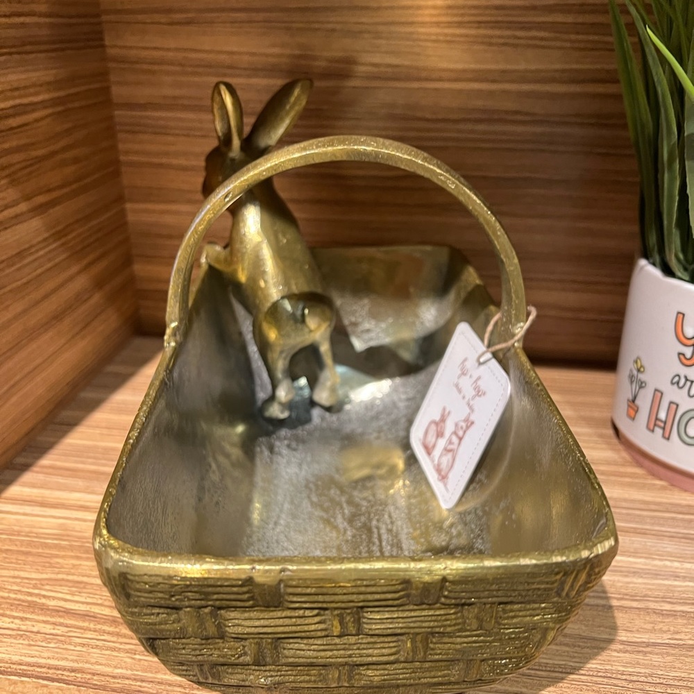 Brass Bunny Basket - Picture 5 of 6